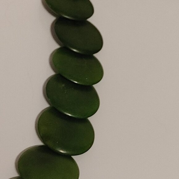 UNIQUE Wooden Beaded Necklace Forest Green Necklace Long - Picture 3 of 6